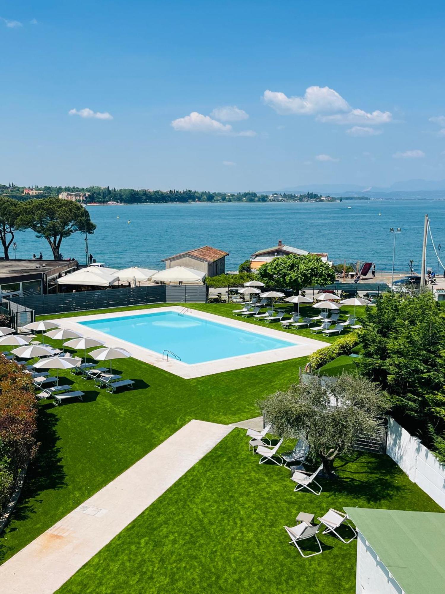 Hotel Ristorante Al Fiore Peschiera del Garda Eksteriør bilde